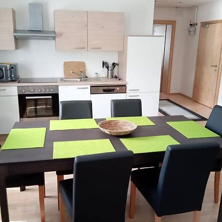 Gemuetliches Apartment In Landeck Buitenkant foto
